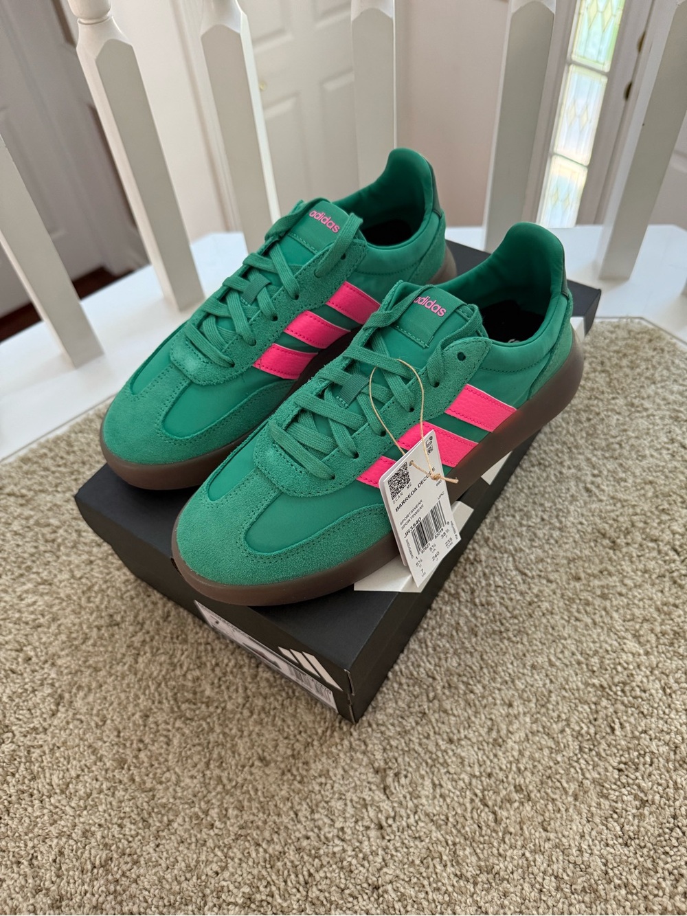 NWT Adidas Barreda Decode Sneaker Size 7 Green/Pink